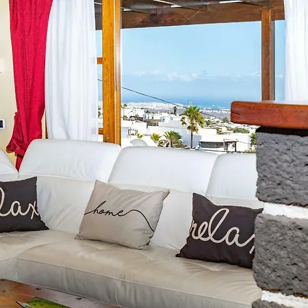Casa Mira *