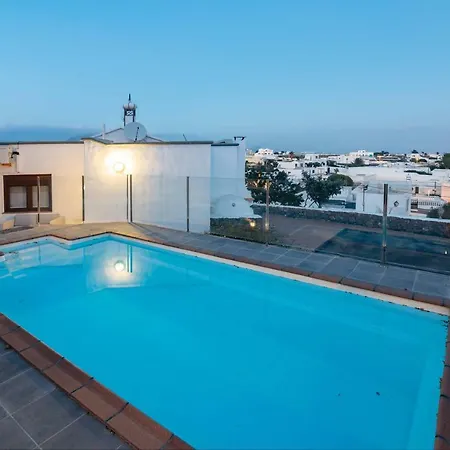 Casa Mira